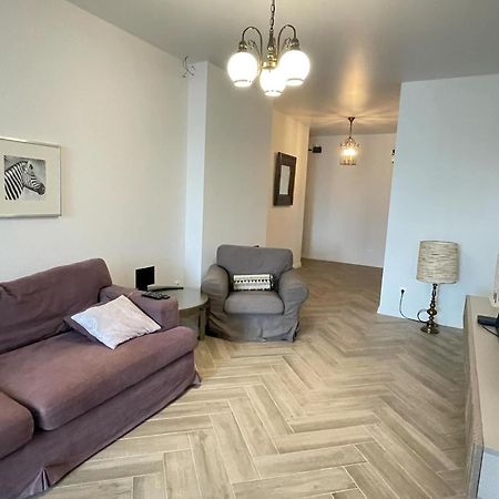 Tamuna'S Cozy Apartment Батуми Экстерьер фото